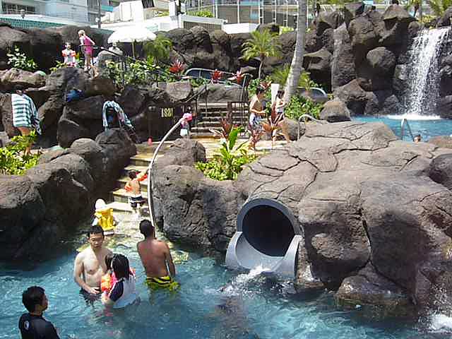 desoren family 2011 june 21 hilton hawaiian village hotel 640x480